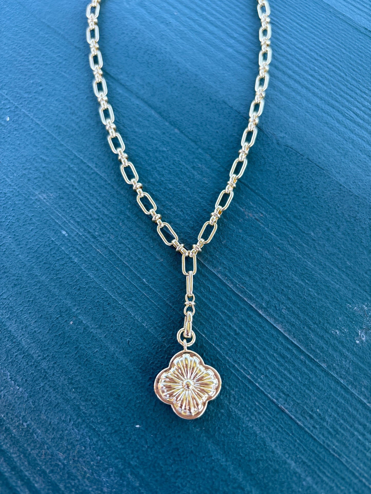 The Avery Necklace