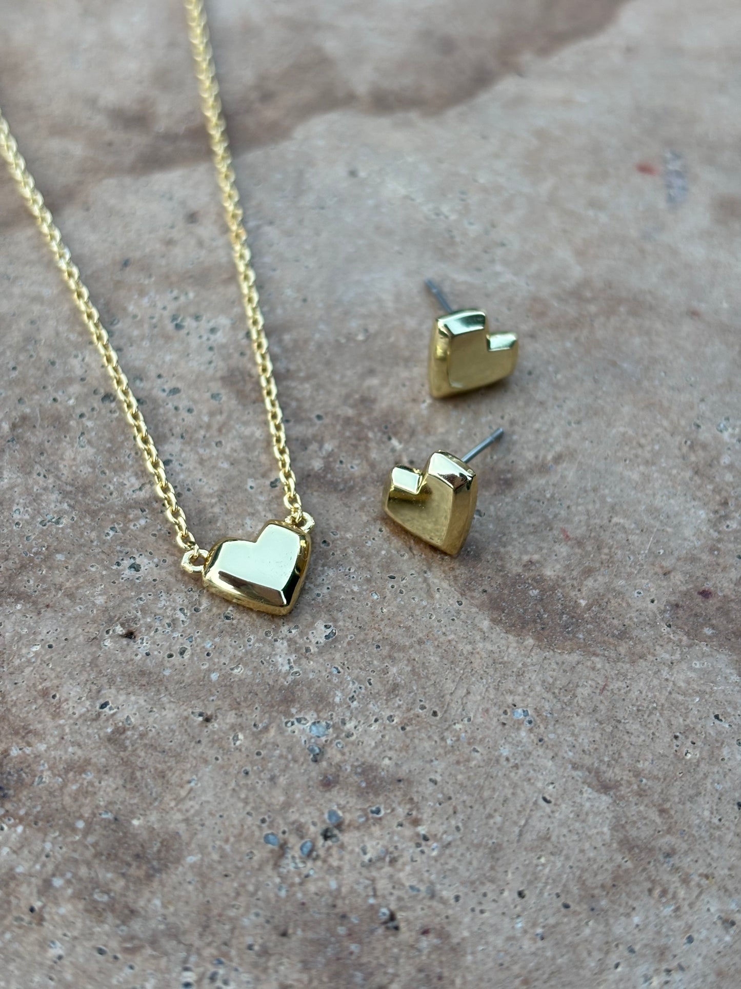 Riki Heart Necklace