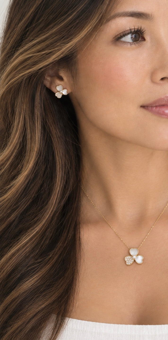 Trillium Necklace