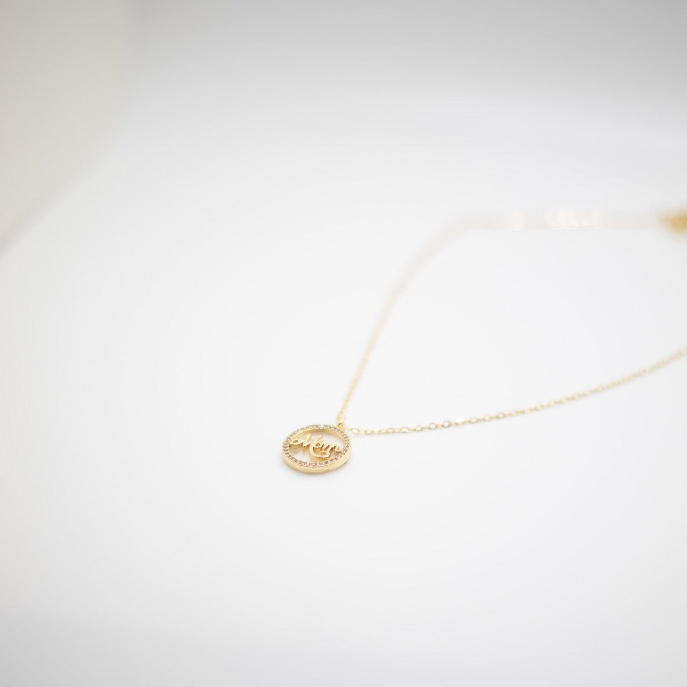 Mom gold charm and chain