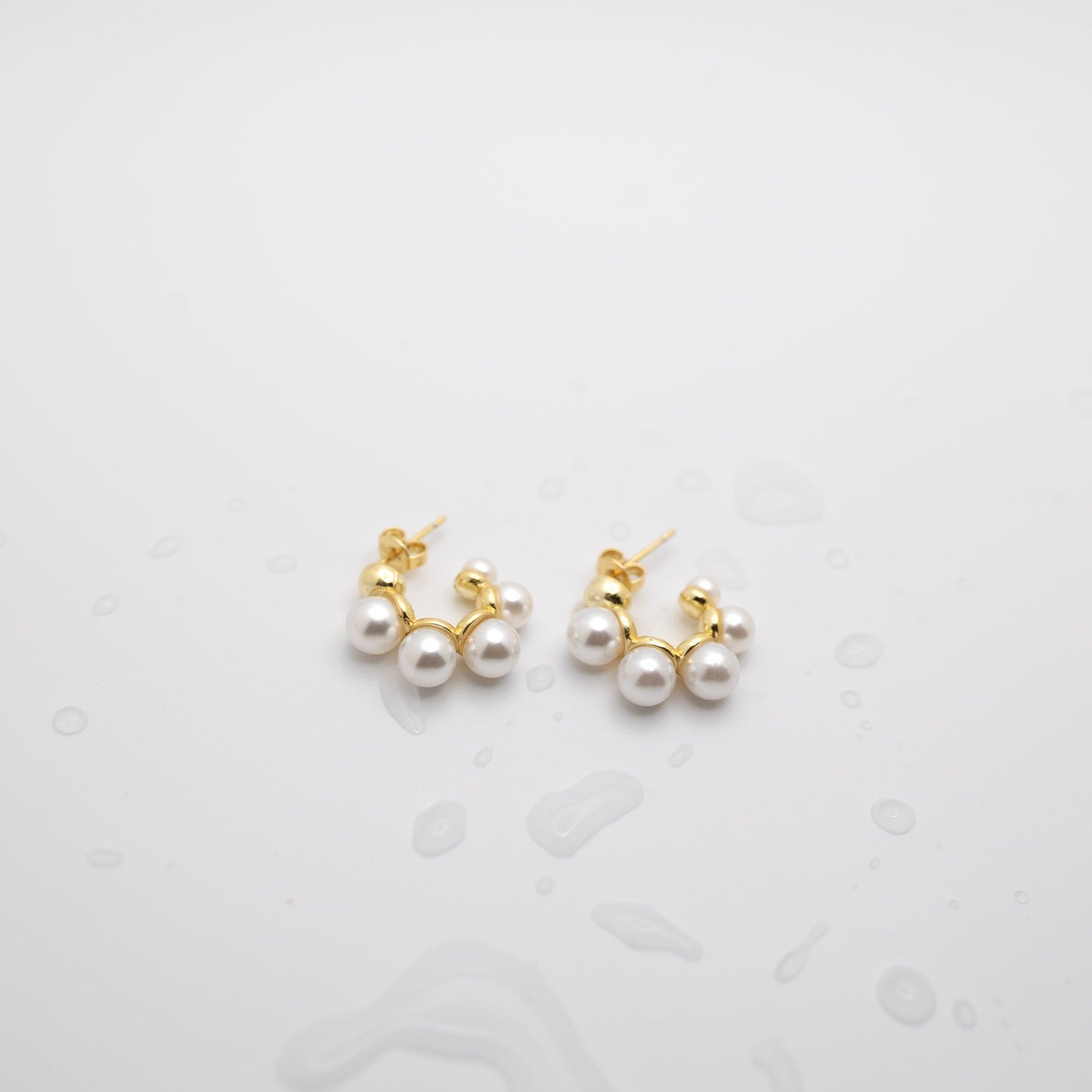 Gold and Pearl waterproof gold earrings