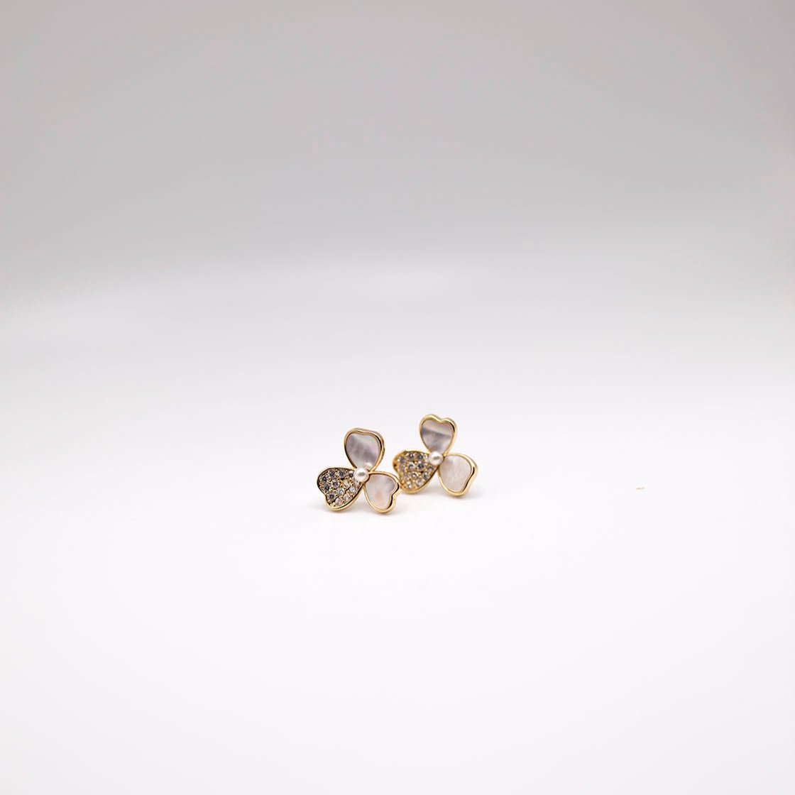 Gold crystal and pearl flower studs